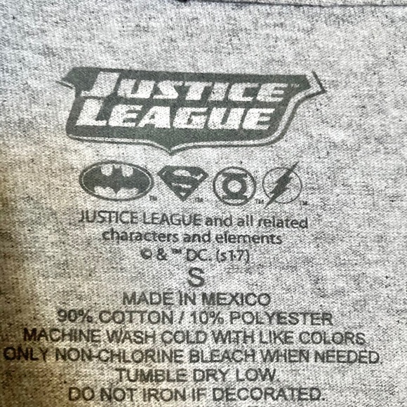 3/$25 DC Comics Superhero’s T-Shirt - Picture 3 of 3